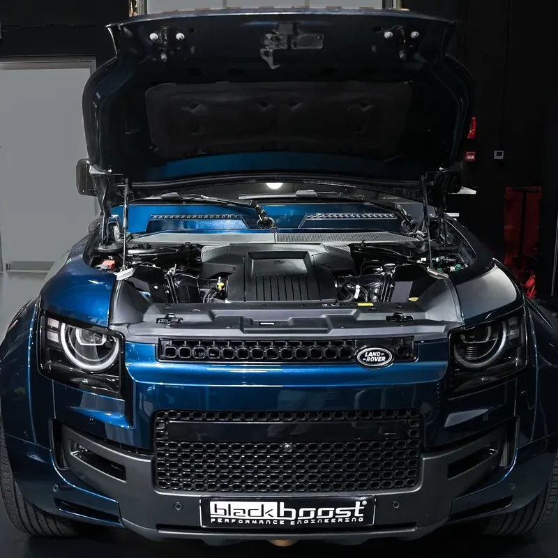 BlackBoost Cold Air Intake System | for Land Rover Defender OCTA 110 4.4L V8 TT S68 L663